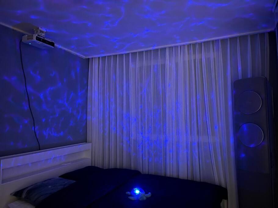 Apartment Blue Fever - Foreigner Only Seoul