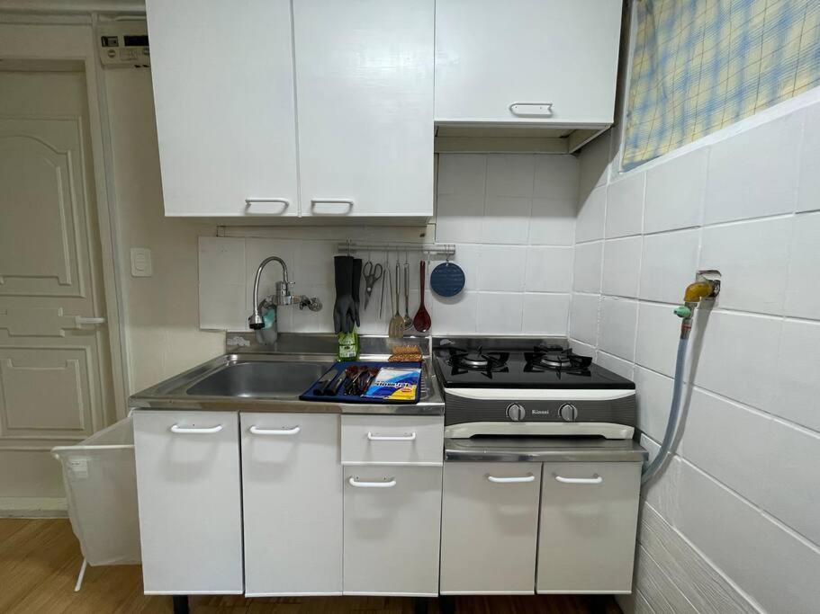 Blue Fever - Foreigner Only Apartment Seoul